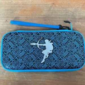 Nintendo switch stand and carry case -